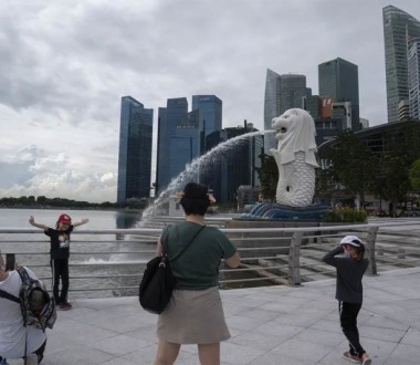 Đạt mốc tiêm chủng ấn tượng, Singapore vạch lộ trình 